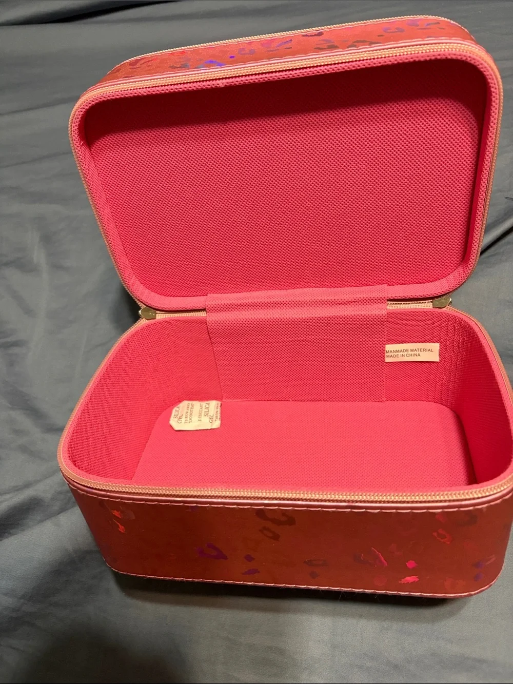 Imoshion Pink Holographic Leopard Makeup Case double size nwt